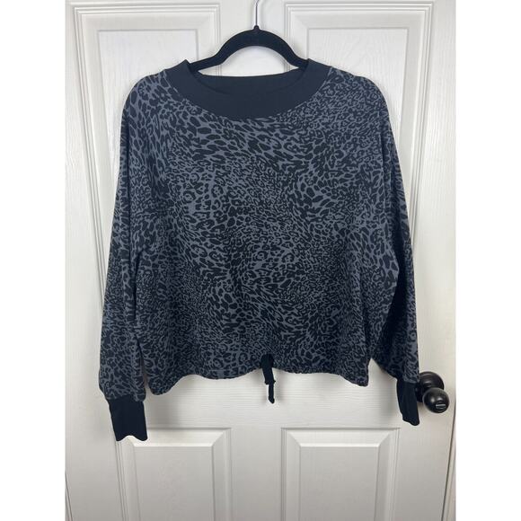 Old Navy Leopard Black Gray Sweatshirt Active Shirt Boxy Relaxed Small Tie Waist - Picture 5 of 6